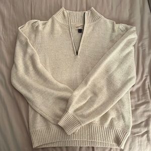 Universal Thread Cream Quarter Zip Sweater — Small